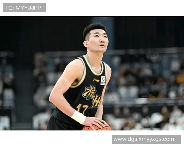 同曦轻视广东山西球迷围堵广厦大巴辽宁面临考验赵睿膝伤情况堪忧 同曦轻视广东山西球迷围堵广厦大巴辽宁面临考验赵睿膝伤情况堪忧